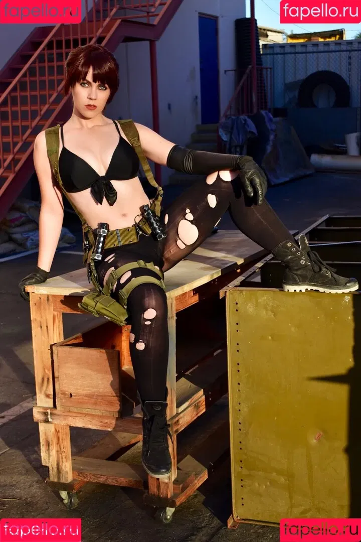 Genevieve Marie / GenevieveMarie / GenevieveNylen / genevievemariecosplay Onlyfans Photo Gallery 