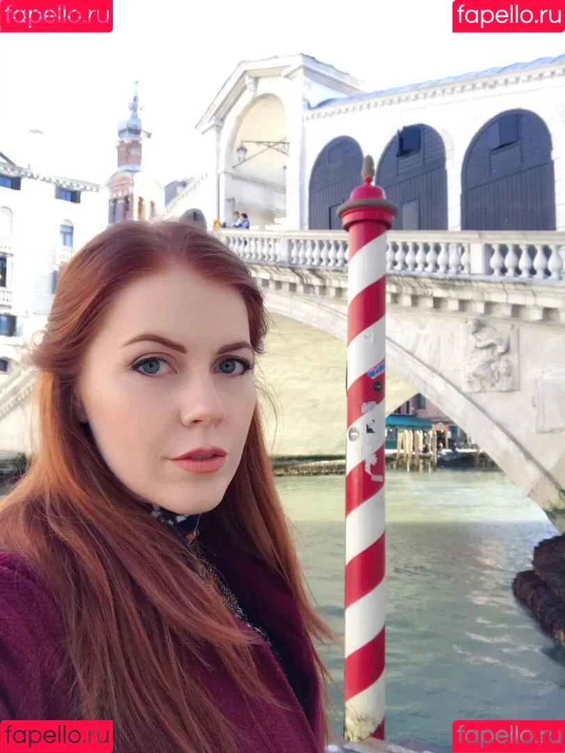 Genevieve Marie / GenevieveMarie / GenevieveNylen / genevievemariecosplay Onlyfans Photo Gallery 
