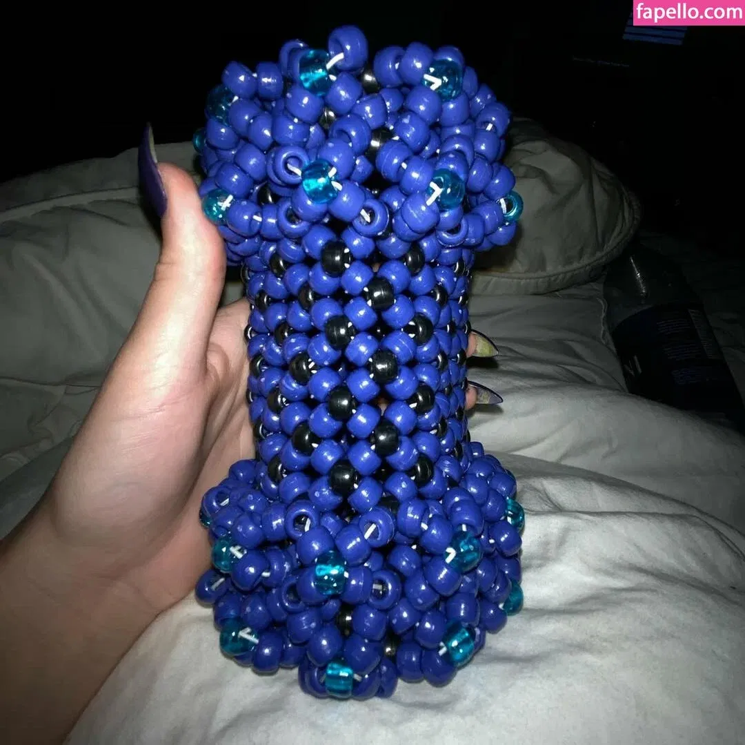 Chloe Moniz / https: / ravemumma Onlyfans Photo Gallery 