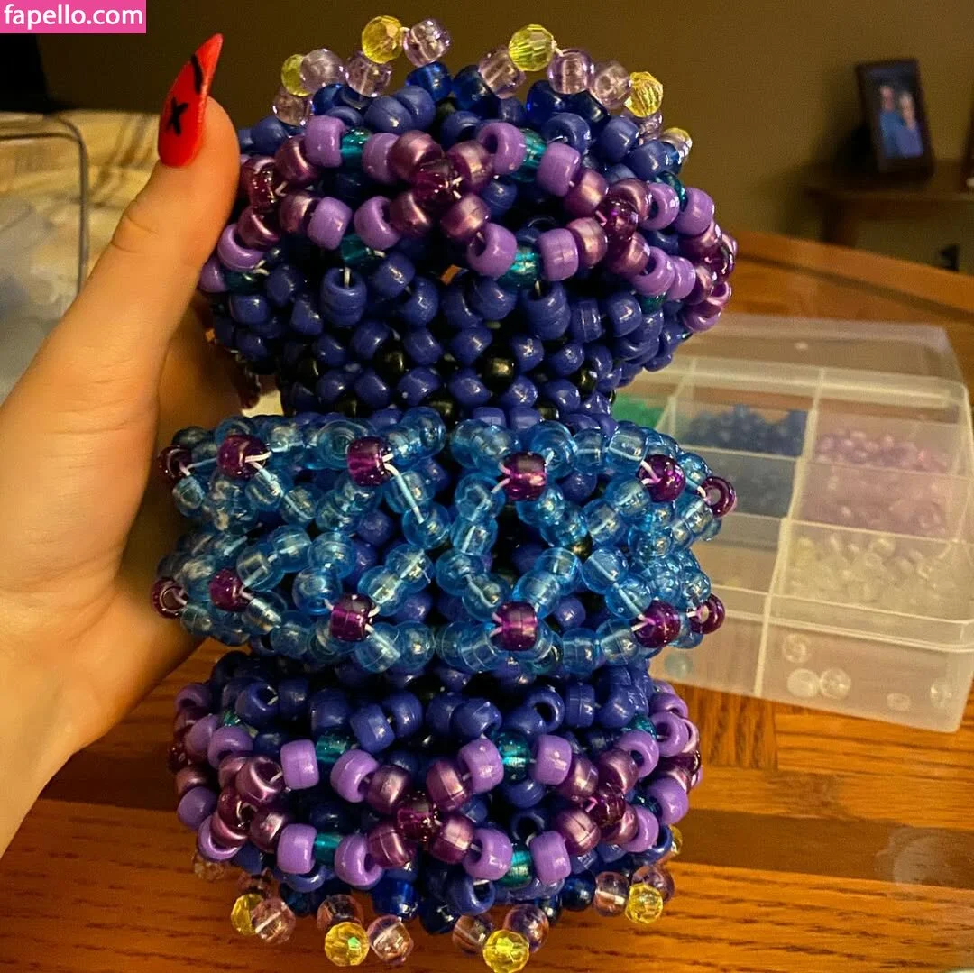 Chloe Moniz / https: / ravemumma Onlyfans Photo Gallery 