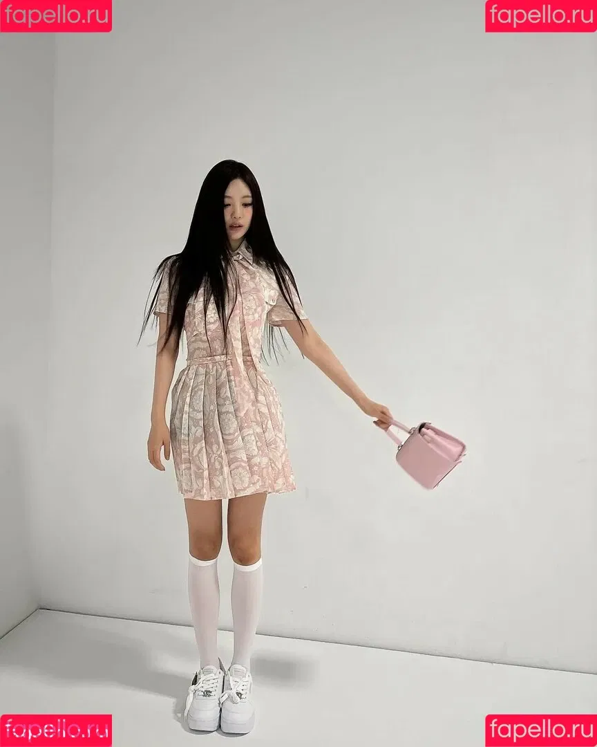 Ningning (æspa / aespa / imnotningning / littlechopper Onlyfans Photo Gallery 