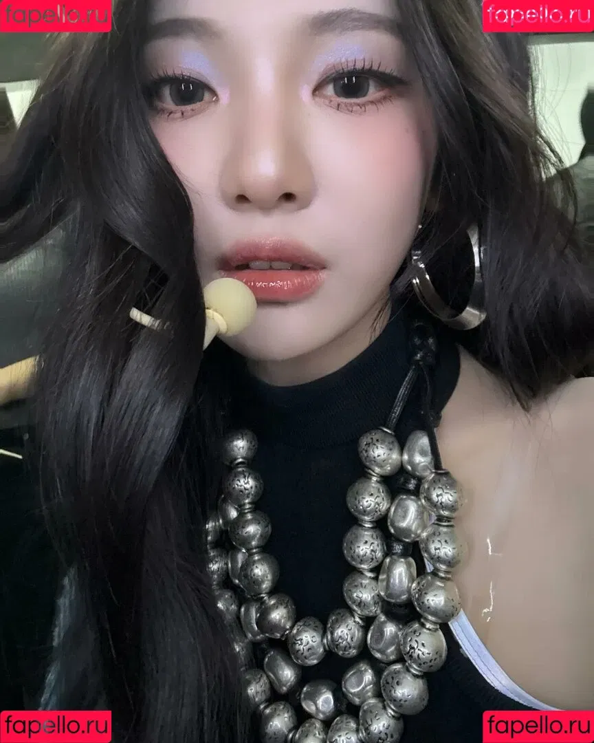 Ningning (æspa / aespa / imnotningning / littlechopper Onlyfans Photo Gallery 