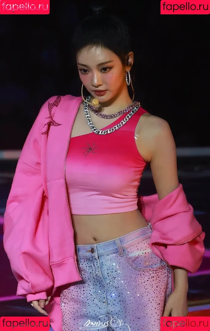 Ningning (æspa / aespa / imnotningning / littlechopper Onlyfans Photo Gallery 