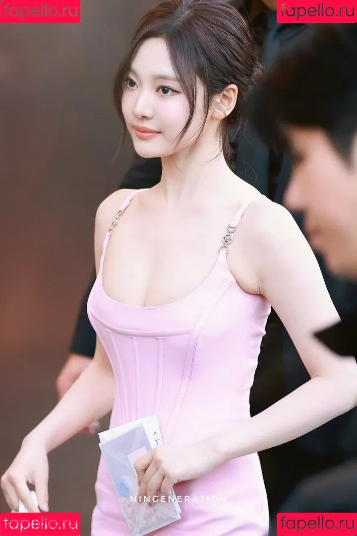 Ningning (æspa / aespa / imnotningning / littlechopper Onlyfans Photo Gallery 