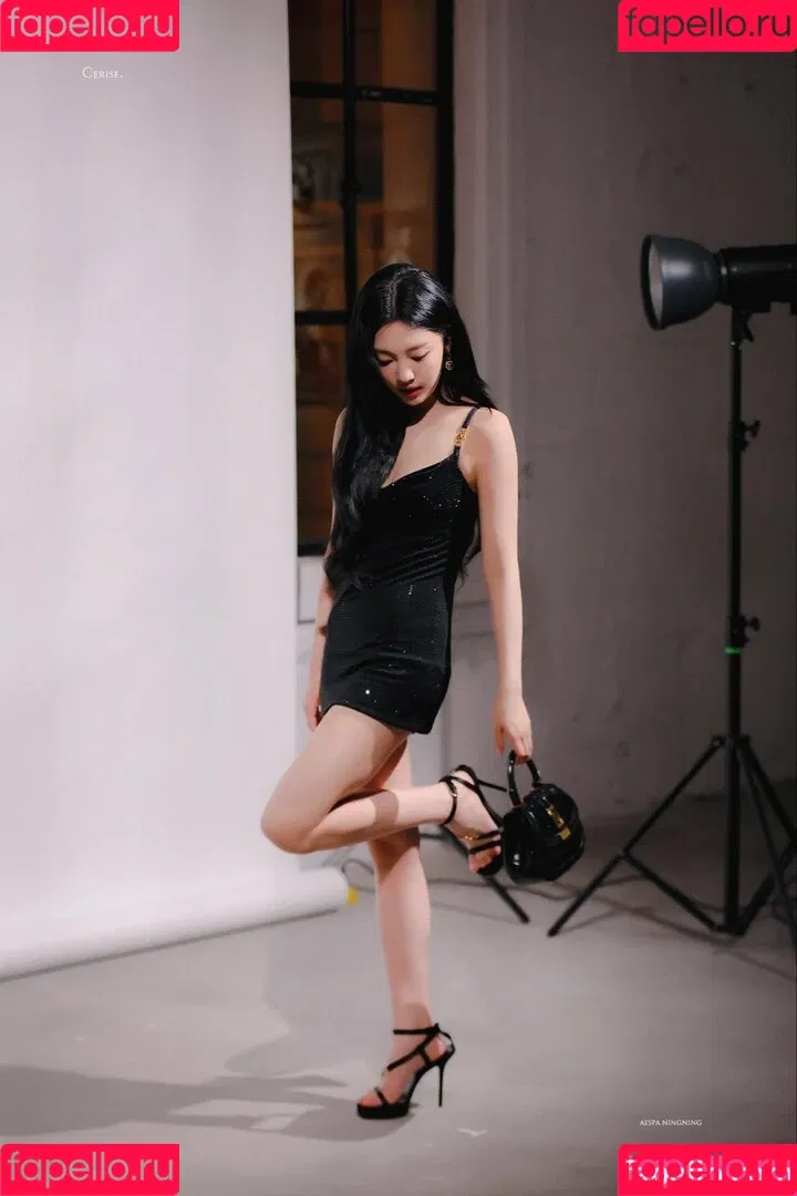 Ningning (æspa / aespa / imnotningning / littlechopper Onlyfans Photo Gallery 