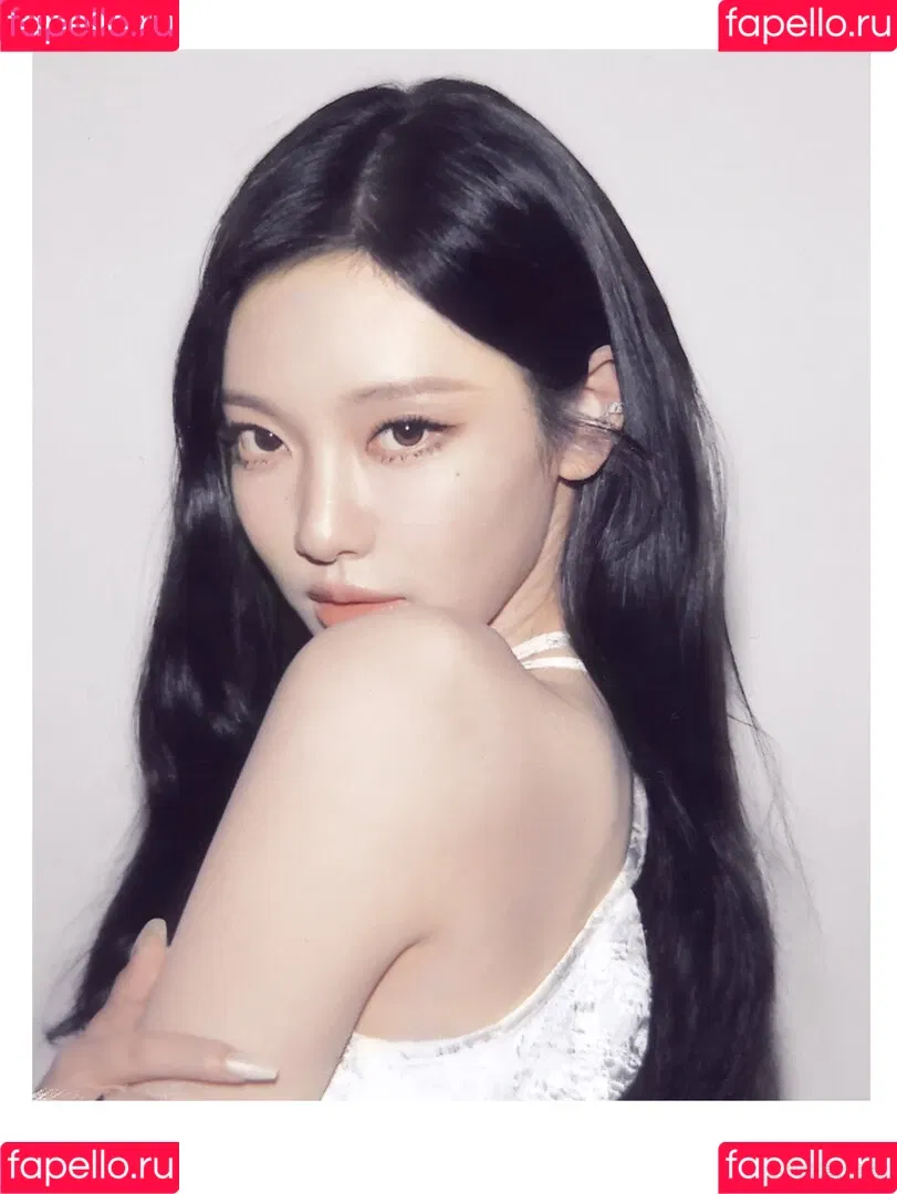 Ningning (æspa / aespa / imnotningning / littlechopper Onlyfans Photo Gallery 