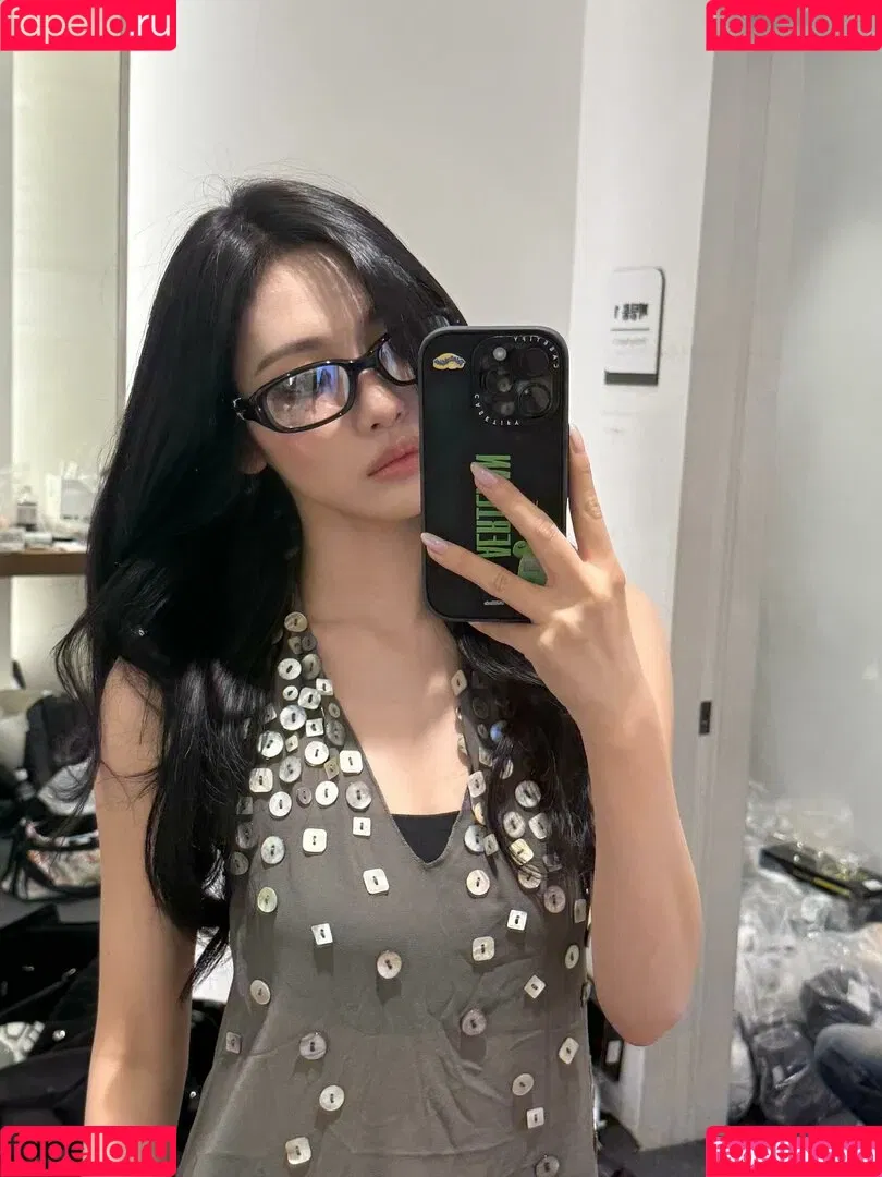 Ningning (æspa / aespa / imnotningning / littlechopper Onlyfans Photo Gallery 