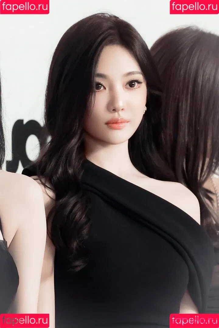 Ningning (æspa / aespa / imnotningning / littlechopper Onlyfans Photo Gallery 