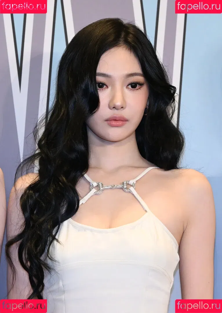 Ningning (æspa / aespa / imnotningning / littlechopper Onlyfans Photo Gallery 