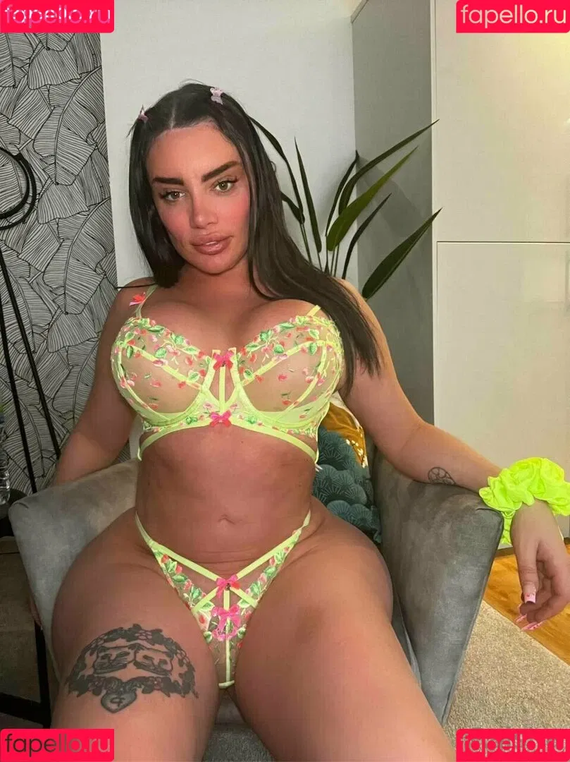 _raisha_ / raisha Onlyfans Photo Gallery 