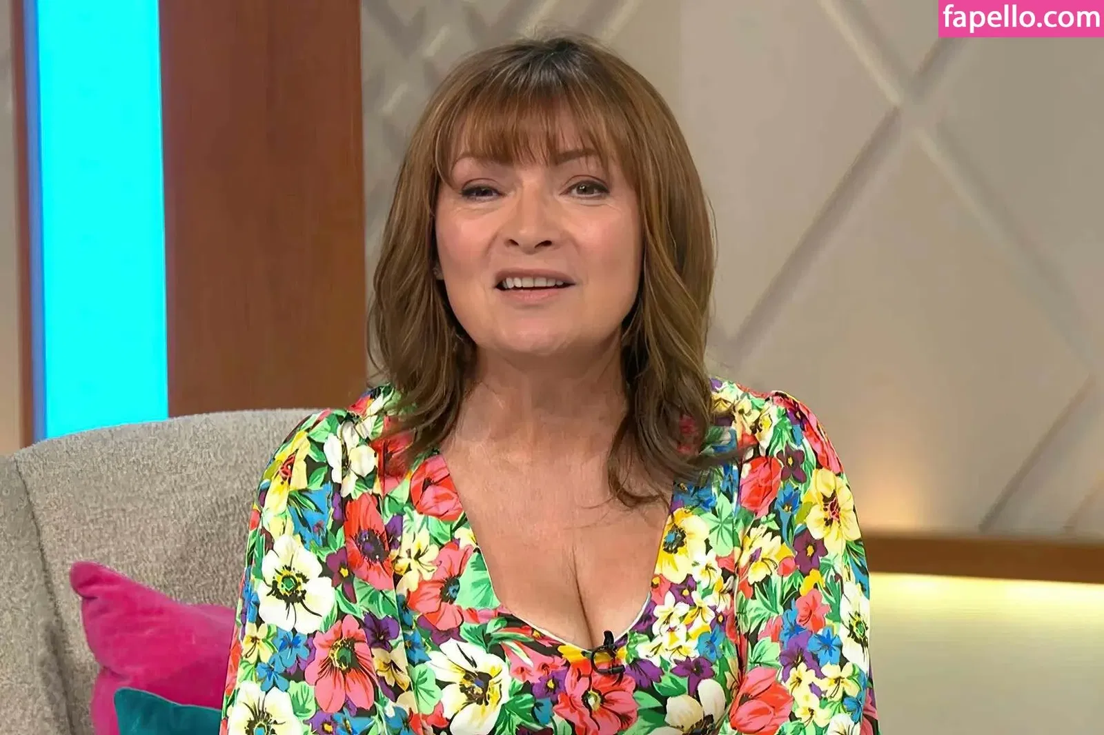 Lorraine Kelly / lorrainekellysmith Onlyfans Photo Gallery 