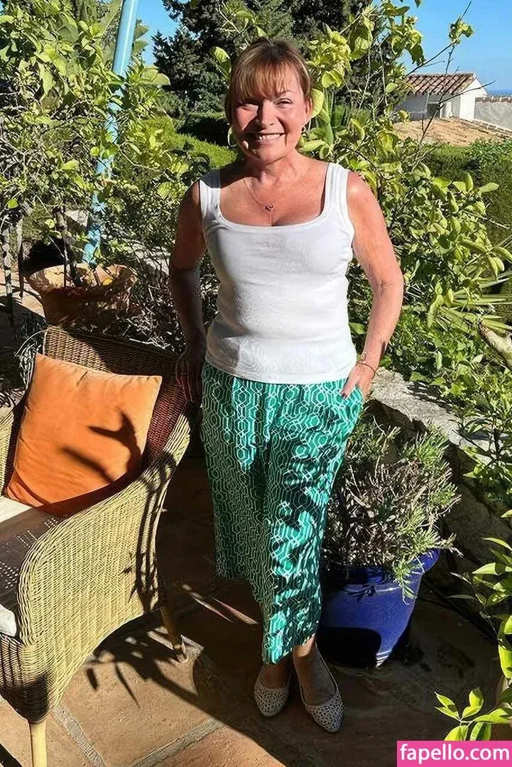 Lorraine Kelly / lorrainekellysmith Onlyfans Photo Gallery 