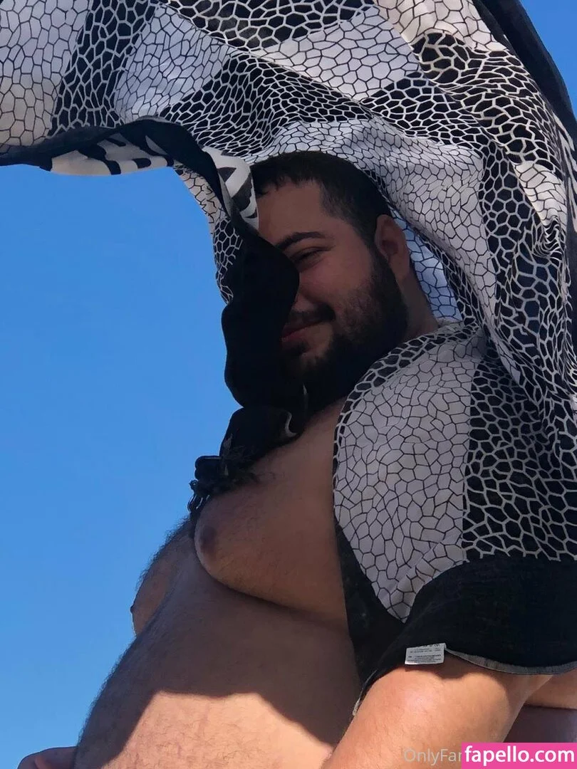 f_bearf / firaa____ Onlyfans Photo Gallery 