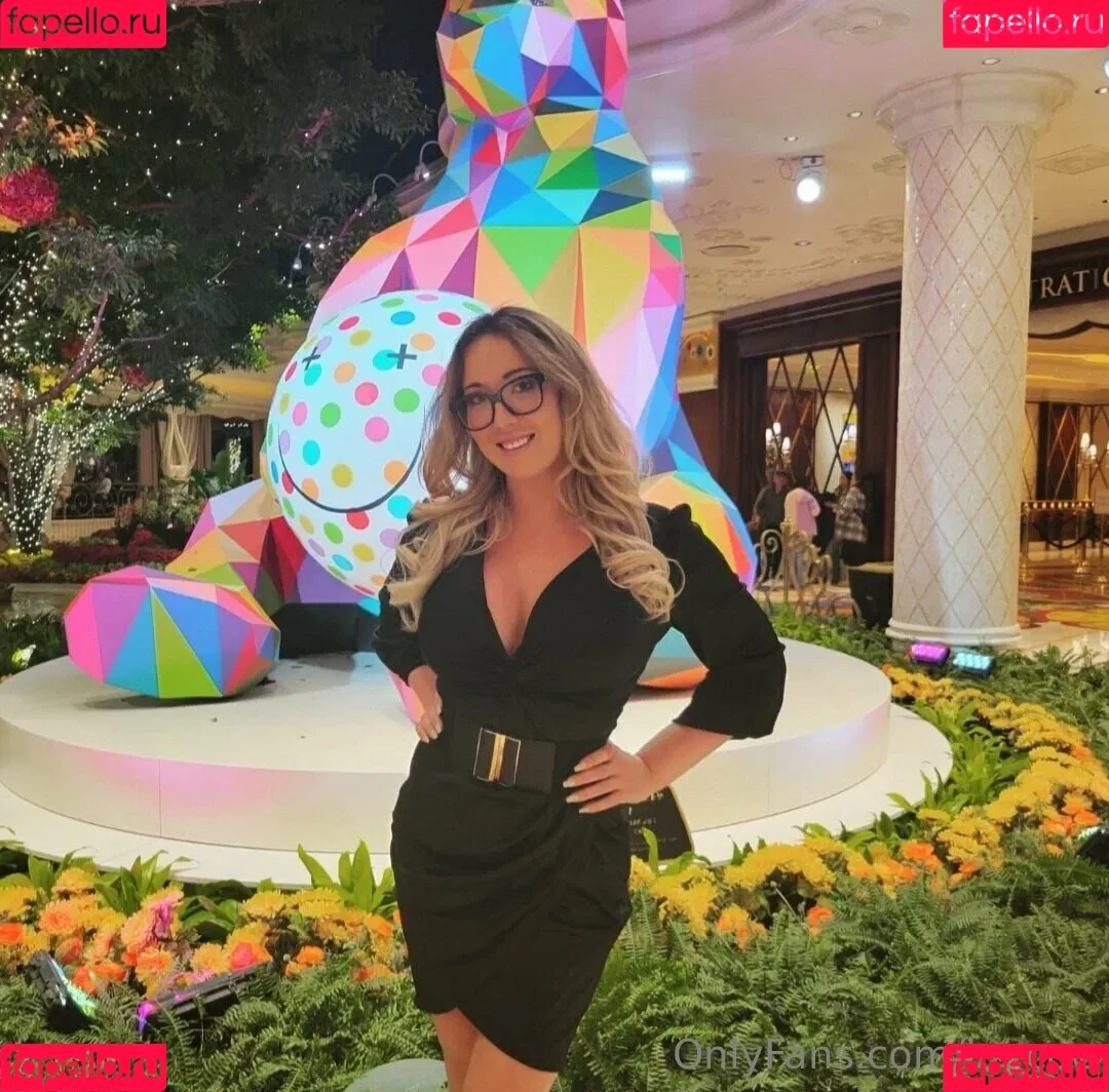 laycee / layceeee Onlyfans Photo Gallery 