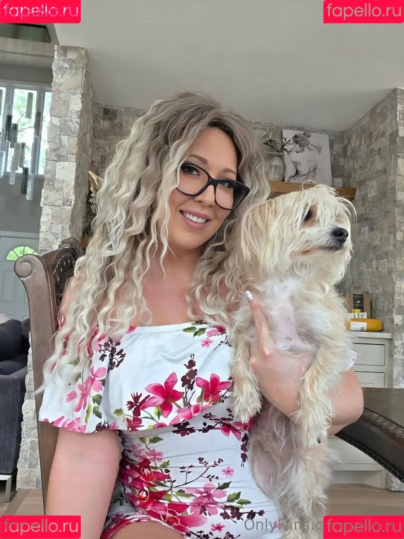 laycee / layceeee Onlyfans Photo Gallery 