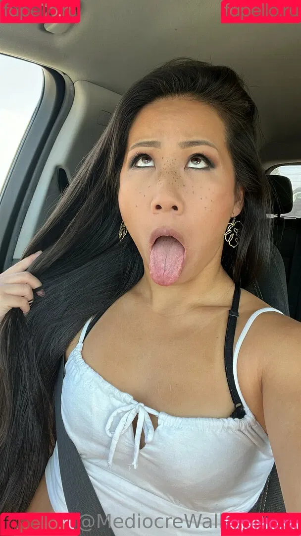 mediocrewallofchina Onlyfans Photo Gallery 
