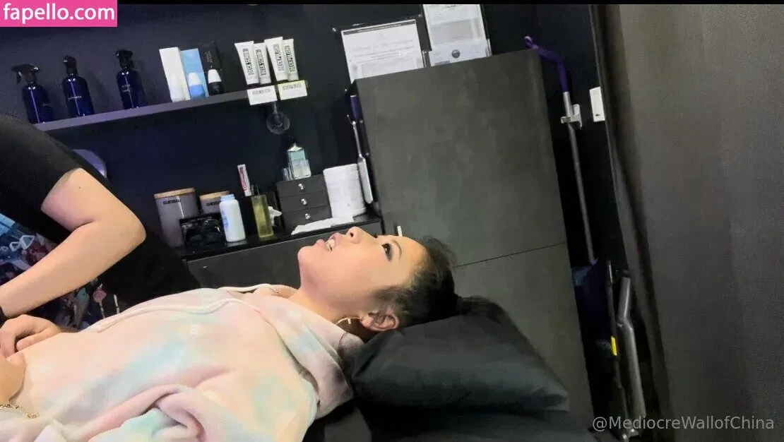 mediocrewallofchina Onlyfans Photo Gallery 