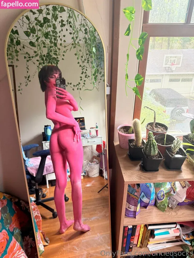 untiedsock / untiedsocks Onlyfans Photo Gallery 