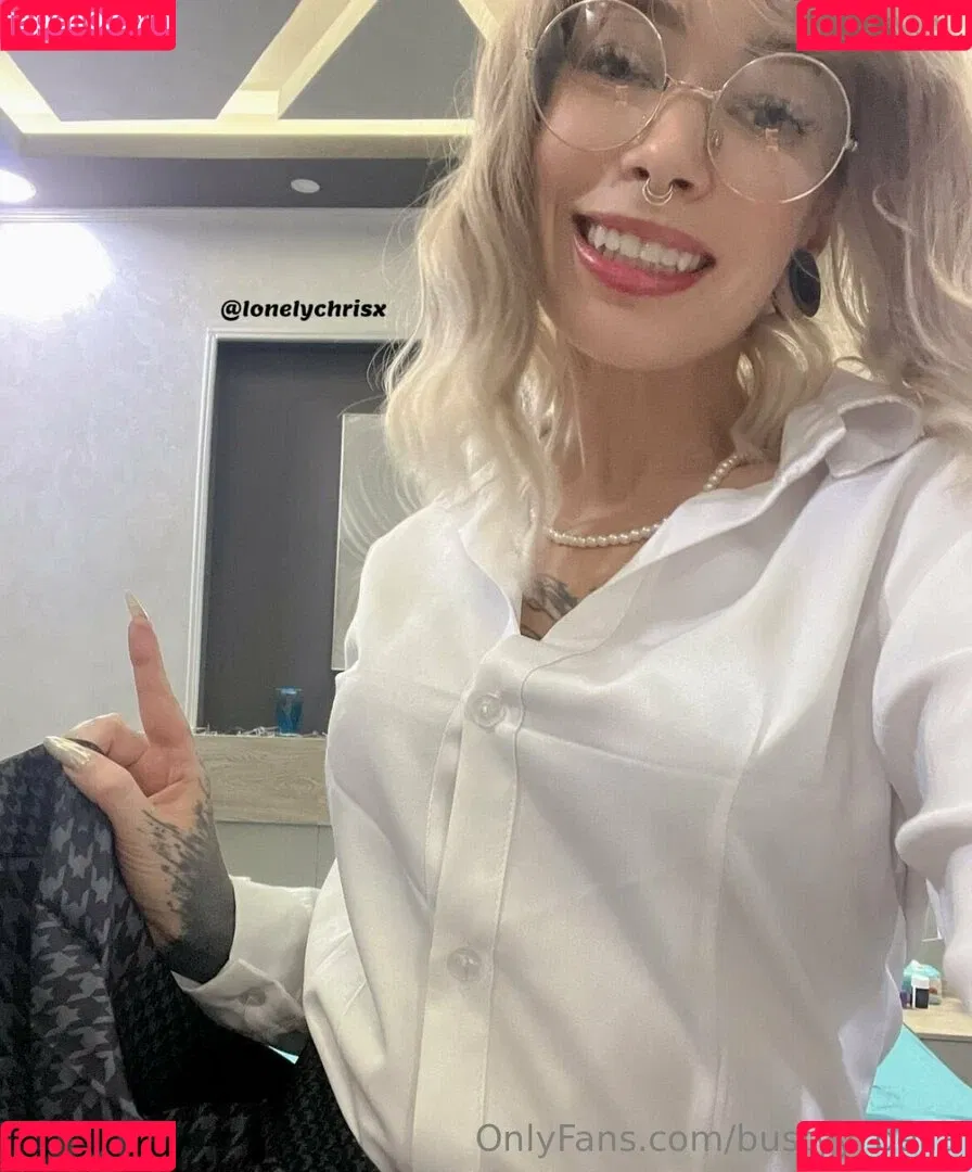 busty_bella_ / bustyy_bella Onlyfans Photo Gallery 