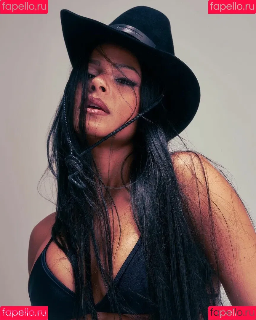 Christina Milian / christinamilian / kacytgirl Onlyfans Photo Gallery 