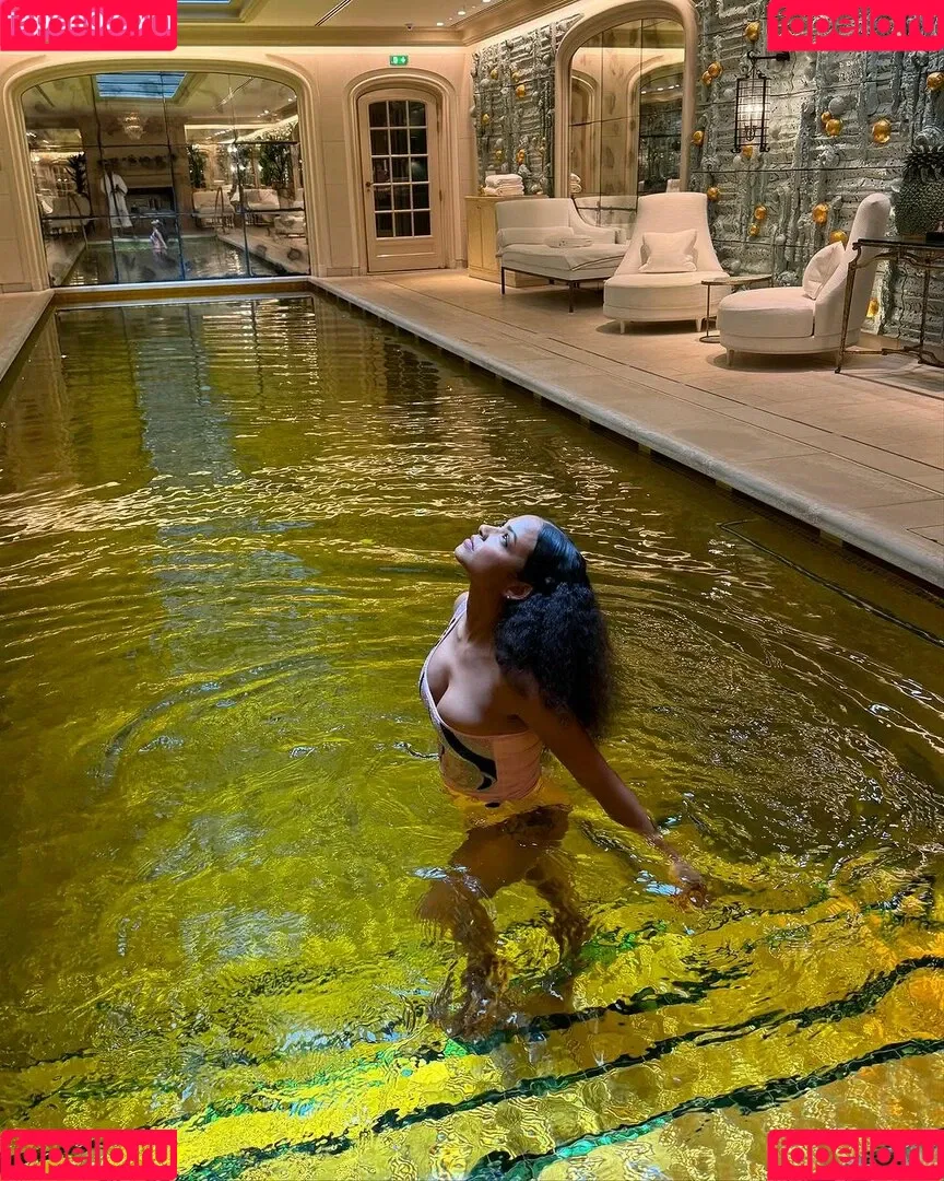 Christina Milian / christinamilian / kacytgirl Onlyfans Photo Gallery 