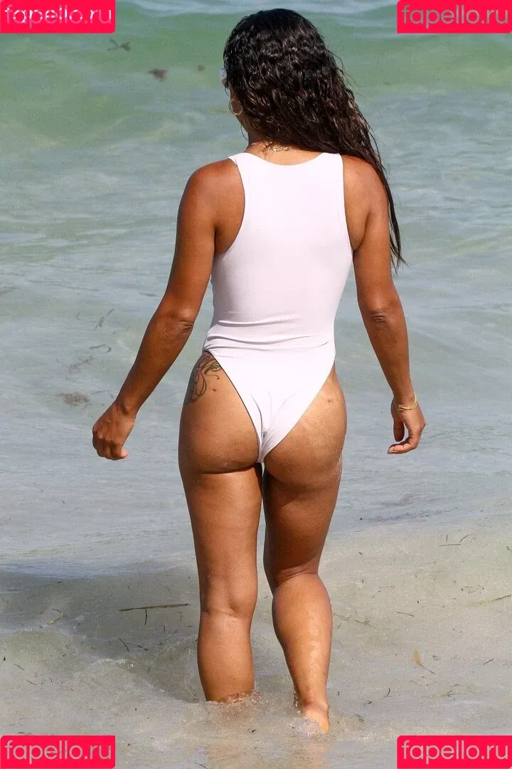 Christina Milian / christinamilian / kacytgirl Onlyfans Photo Gallery 