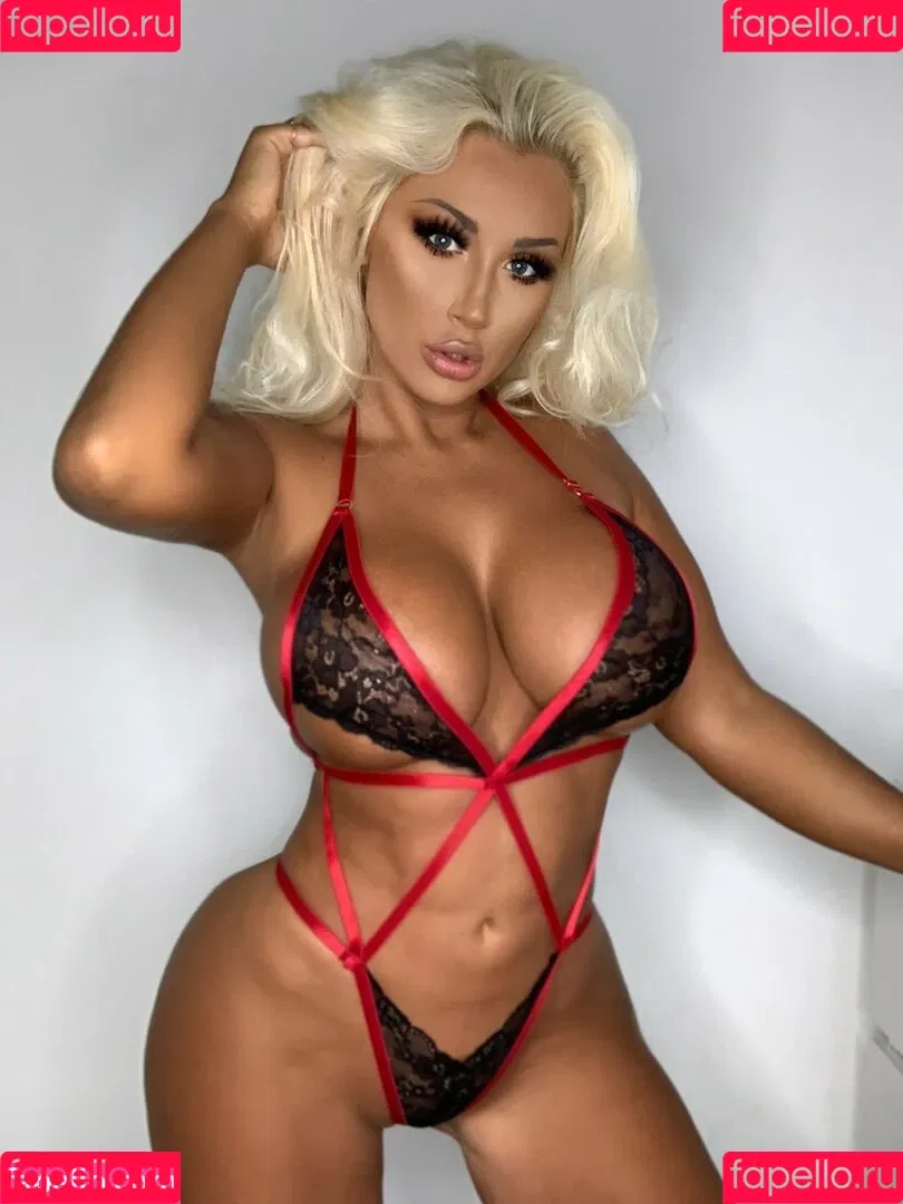 Holly Deacon / hollydeacon / hollyjaydeacon Onlyfans Photo Gallery 