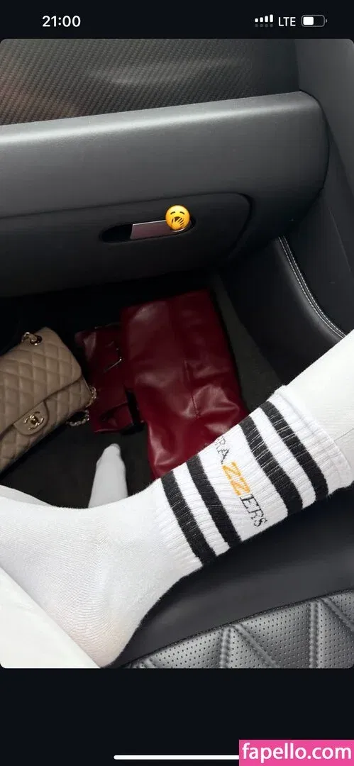 Holly Deacon / hollydeacon / hollyjaydeacon Onlyfans Photo Gallery 