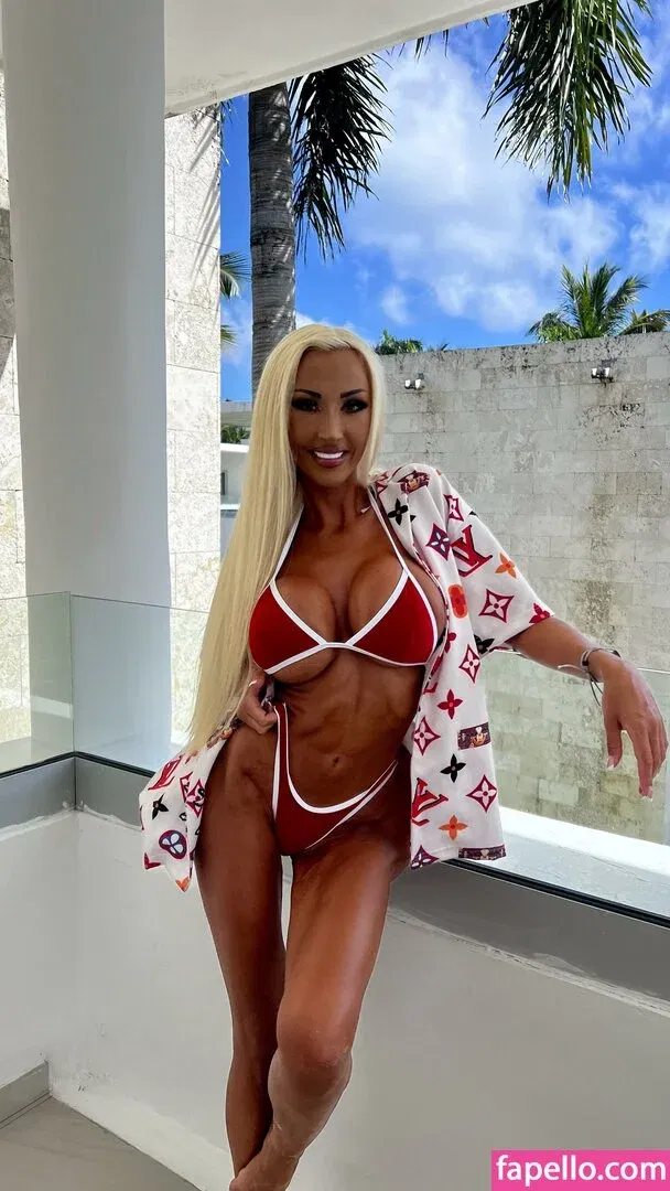 Holly Deacon / hollydeacon / hollyjaydeacon Onlyfans Photo Gallery 