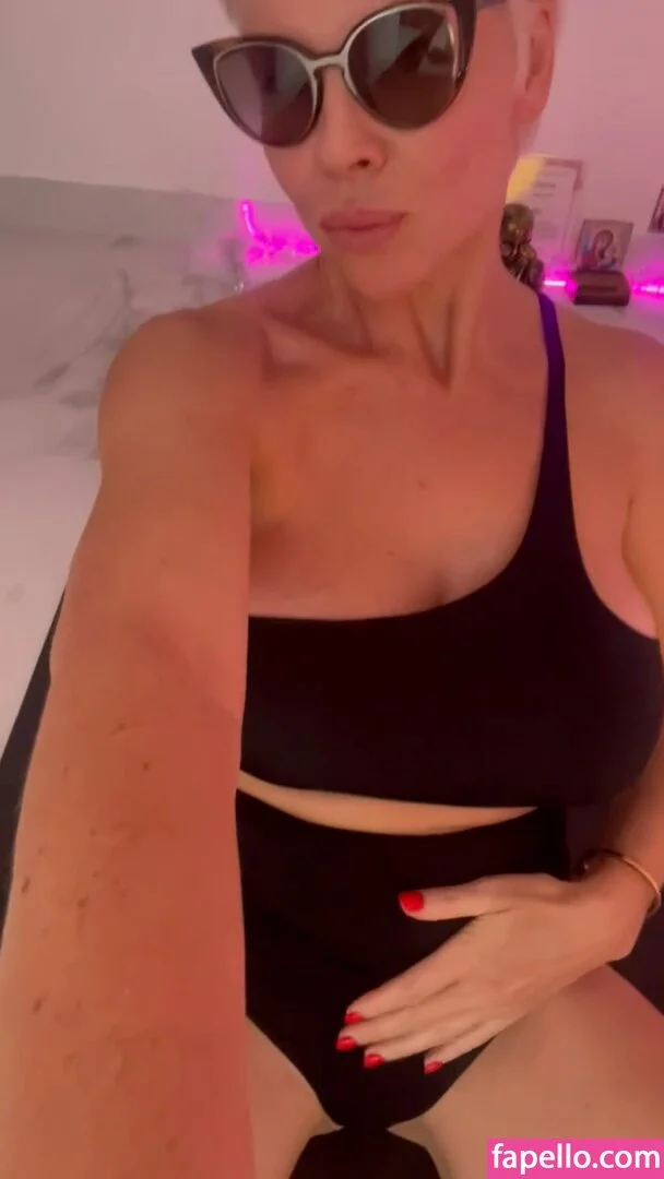 Nadya Basinger / nadya_basinger / nadyaskazka Onlyfans Photo Gallery 