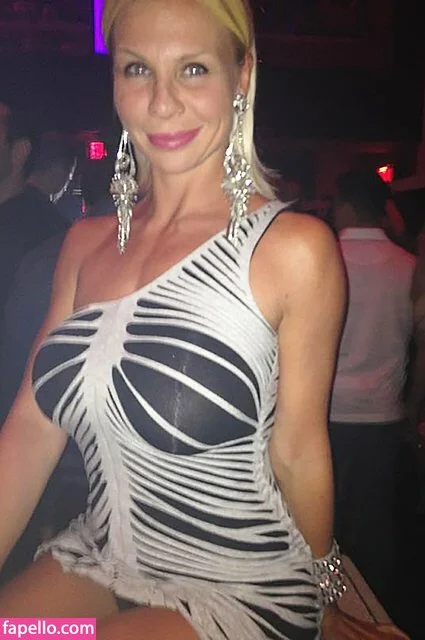 Nadya Basinger / nadya_basinger / nadyaskazka Onlyfans Photo Gallery 