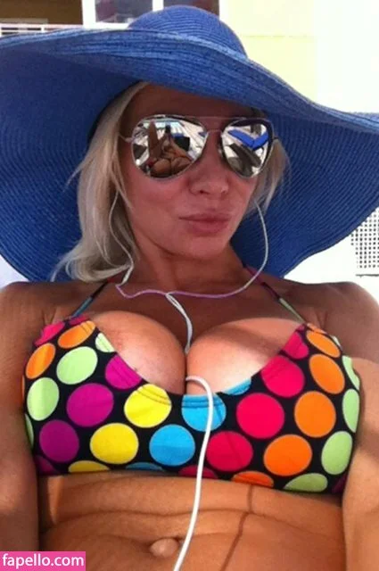 Nadya Basinger / nadya_basinger / nadyaskazka Onlyfans Photo Gallery 