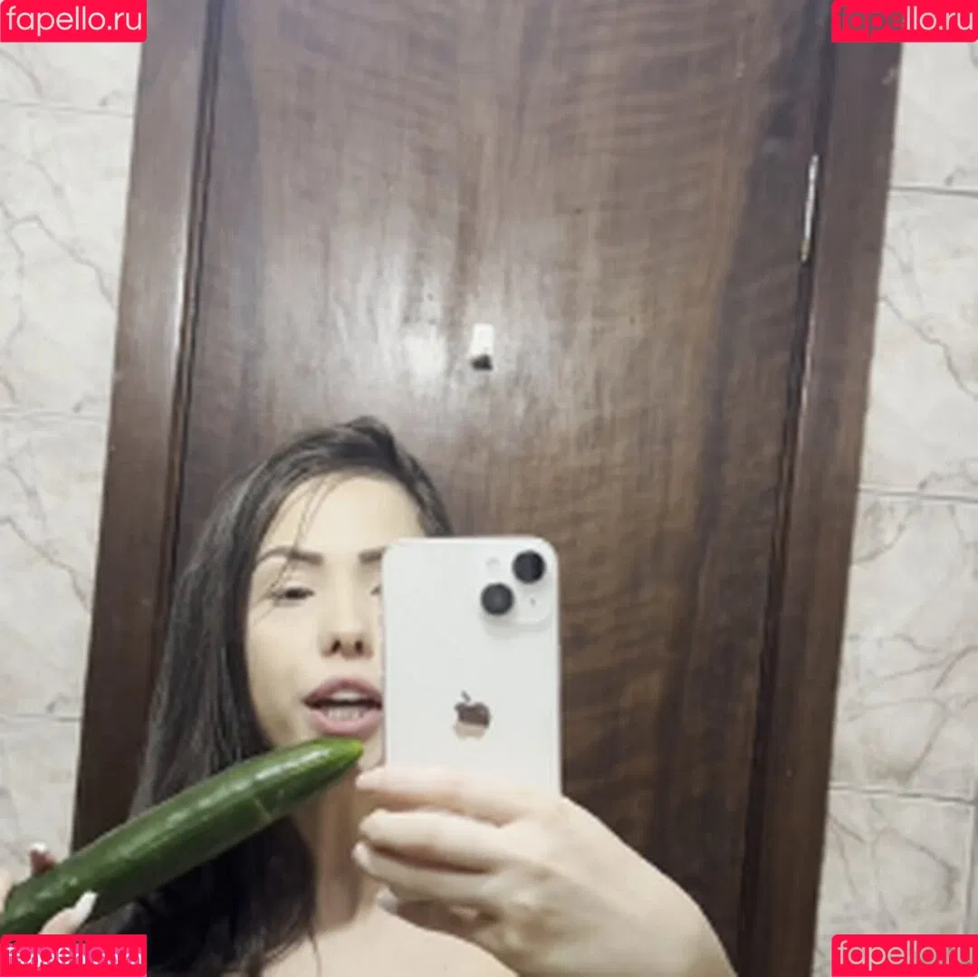 MC Mayara / mc_mayara_sz / mcmayaracwb Onlyfans Photo Gallery 