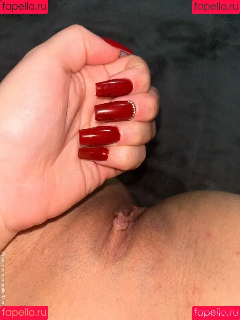 MC Mayara / mc_mayara_sz / mcmayaracwb Onlyfans Photo Gallery 