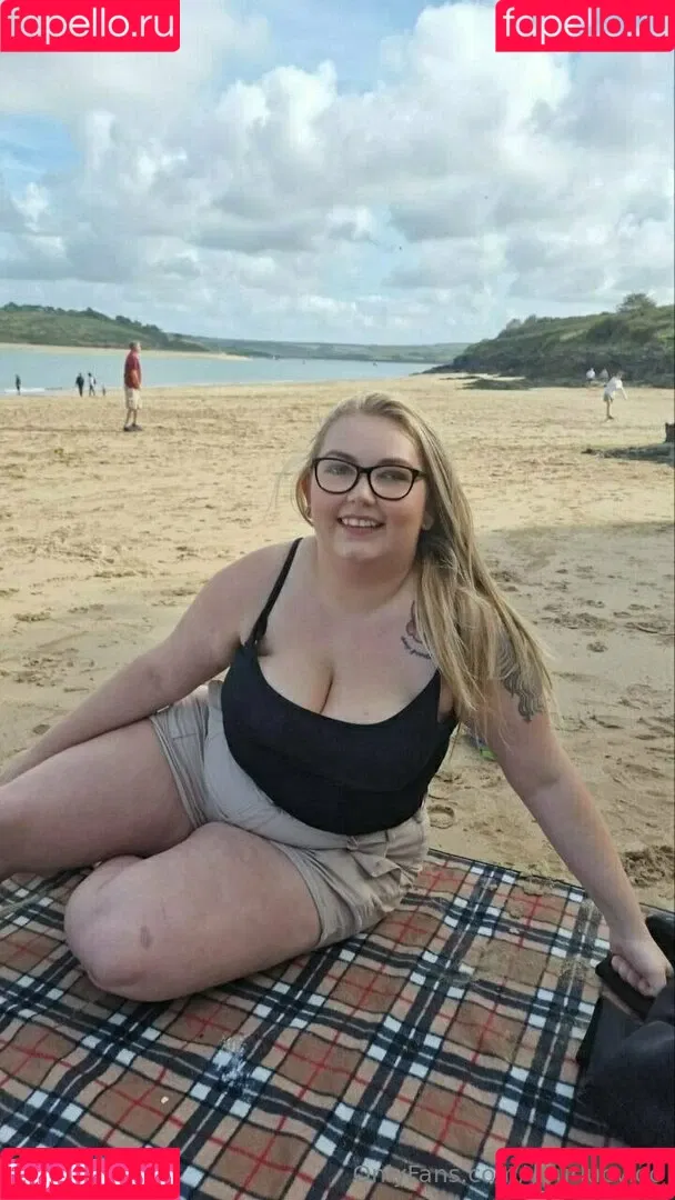 yourlucyloo / yourlucyloo2 Onlyfans Photo Gallery 