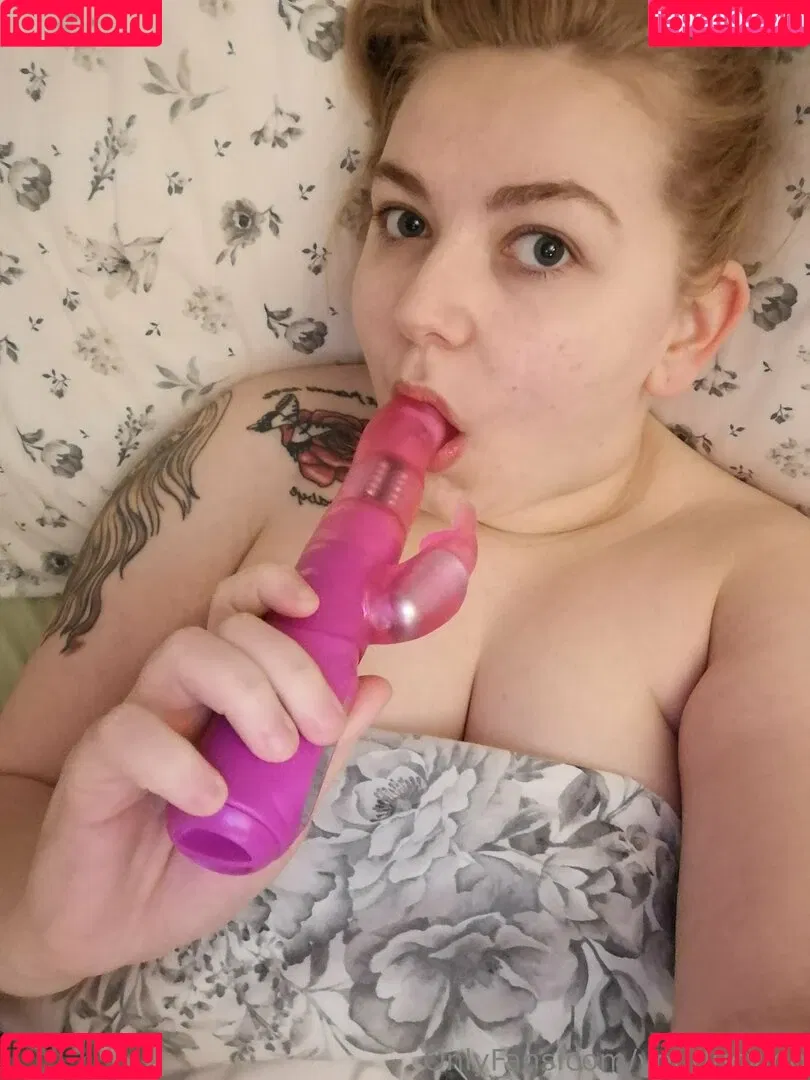 yourlucyloo / yourlucyloo2 Onlyfans Photo Gallery 
