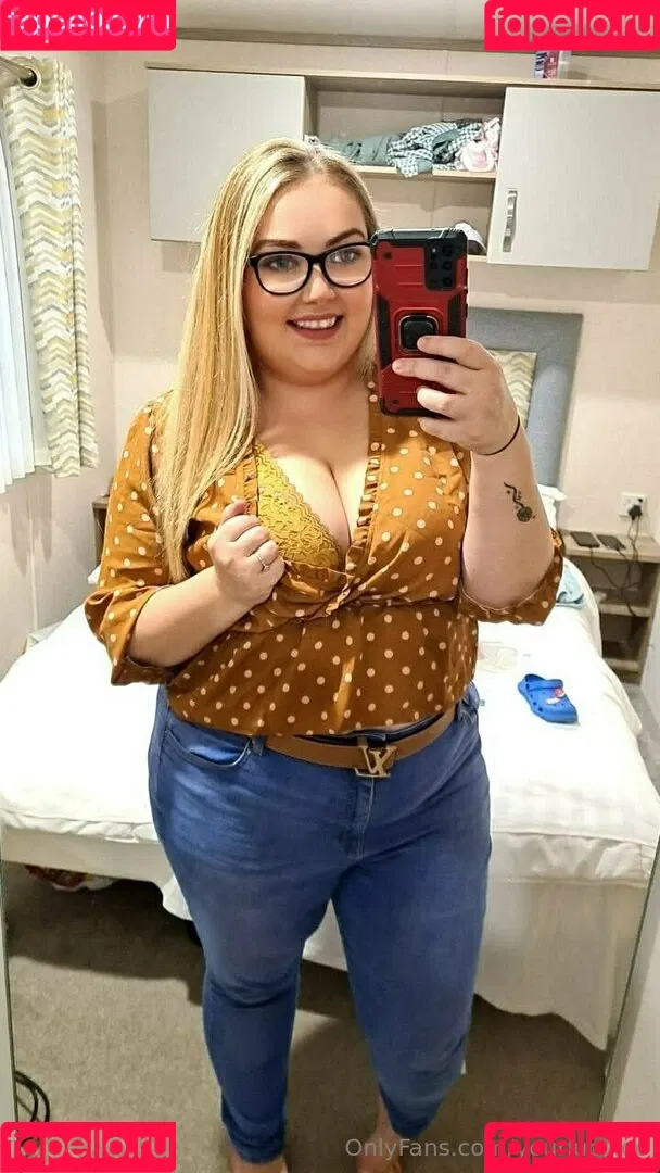 yourlucyloo / yourlucyloo2 Onlyfans Photo Gallery 