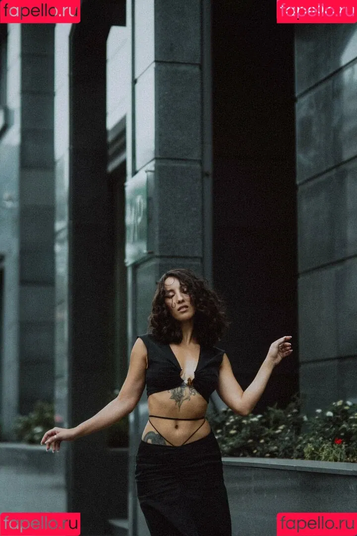 Thais-Yoga / Thaisyoga / extremely sexy / layla_yoga / thaisbpaim Onlyfans Photo Gallery 