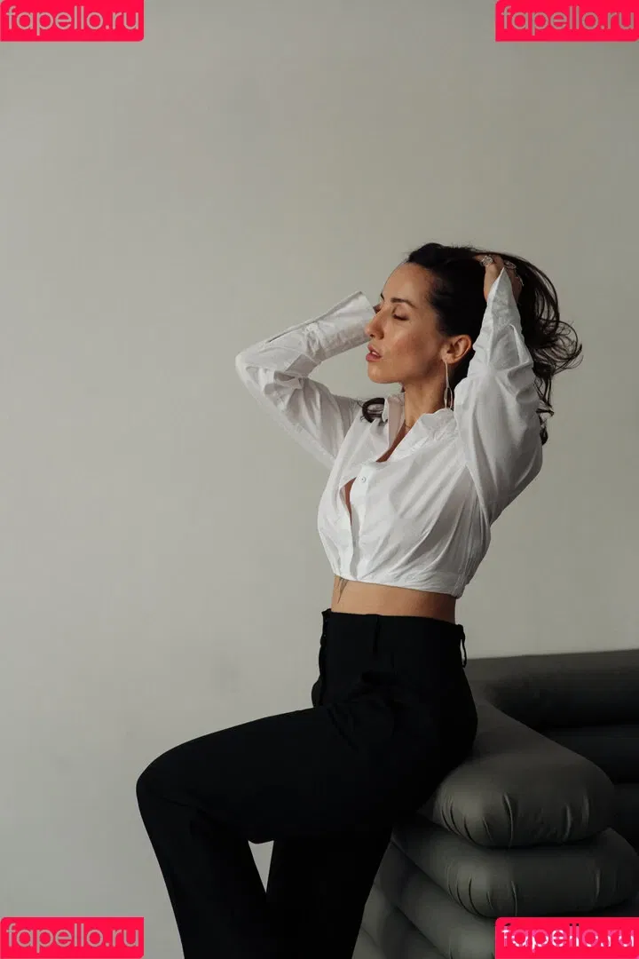 Thais-Yoga / Thaisyoga / extremely sexy / layla_yoga / thaisbpaim Onlyfans Photo Gallery 
