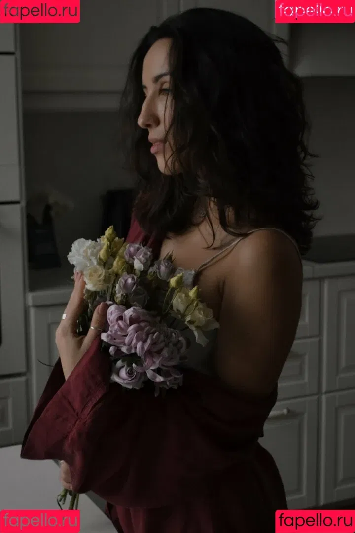 Thais-Yoga / Thaisyoga / extremely sexy / layla_yoga / thaisbpaim Onlyfans Photo Gallery 