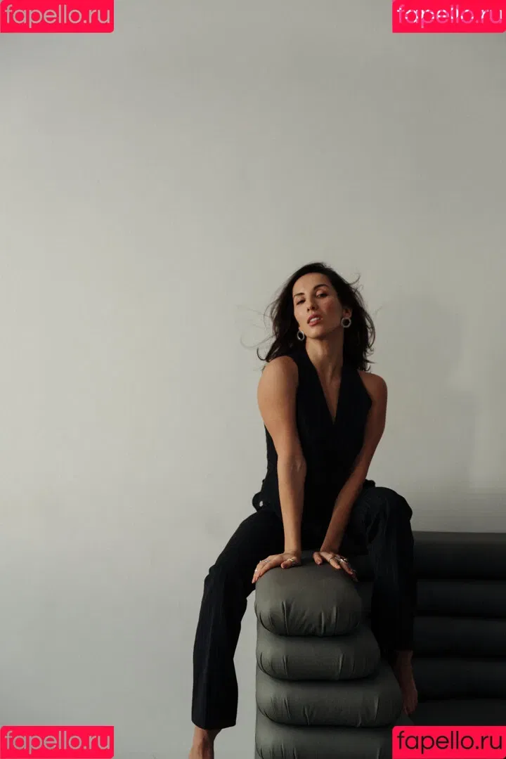 Thais-Yoga / Thaisyoga / extremely sexy / layla_yoga / thaisbpaim Onlyfans Photo Gallery 