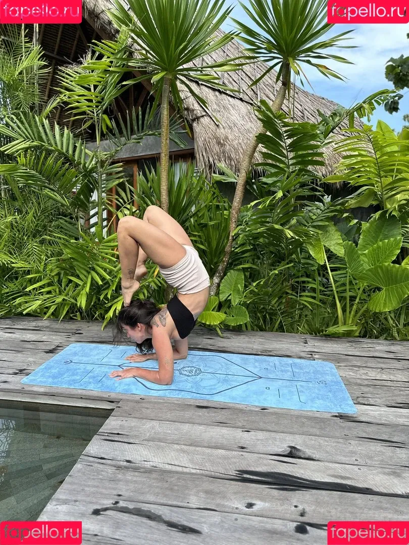 Thais-Yoga / Thaisyoga / extremely sexy / layla_yoga / thaisbpaim Onlyfans Photo Gallery 