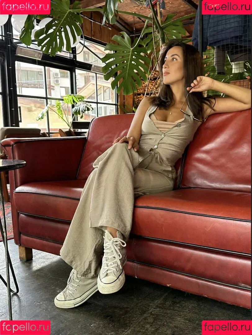 Thais-Yoga / Thaisyoga / extremely sexy / layla_yoga / thaisbpaim Onlyfans Photo Gallery 