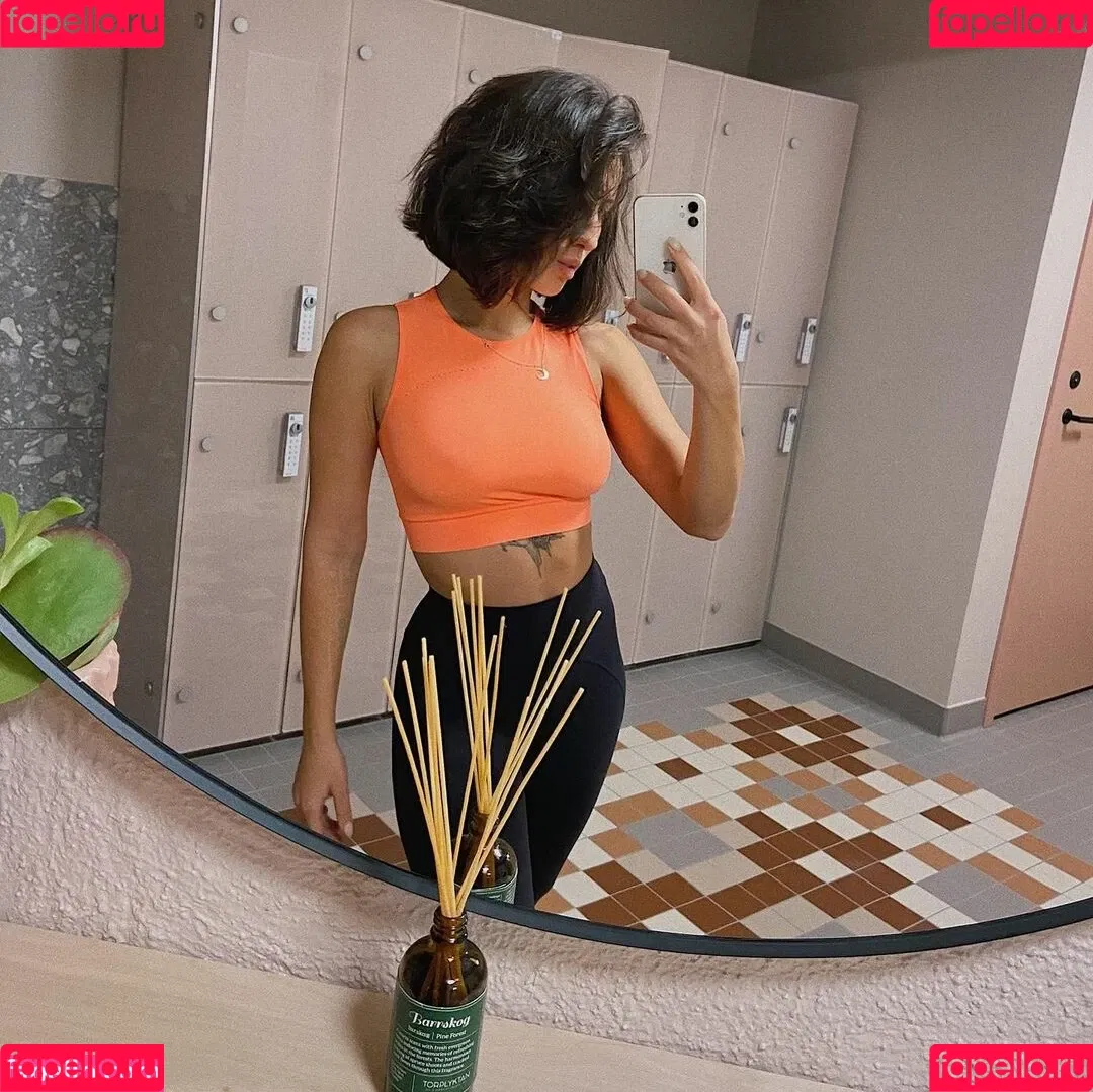 Thais-Yoga / Thaisyoga / extremely sexy / layla_yoga / thaisbpaim Onlyfans Photo Gallery 