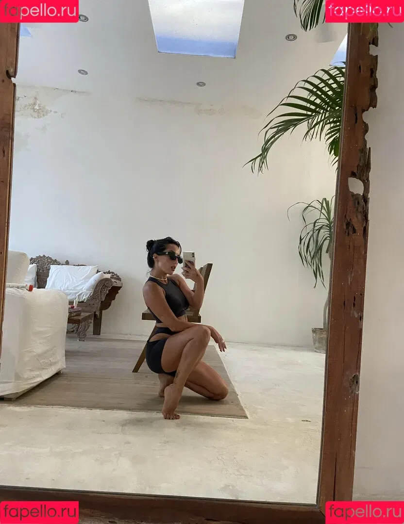 Thais-Yoga / Thaisyoga / extremely sexy / layla_yoga / thaisbpaim Onlyfans Photo Gallery 