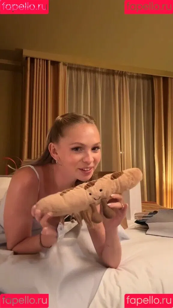 Jordyn Jones / jordynjones Onlyfans Photo Gallery 