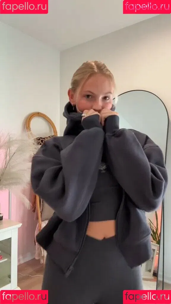Jordyn Jones / jordynjones Onlyfans Photo Gallery 