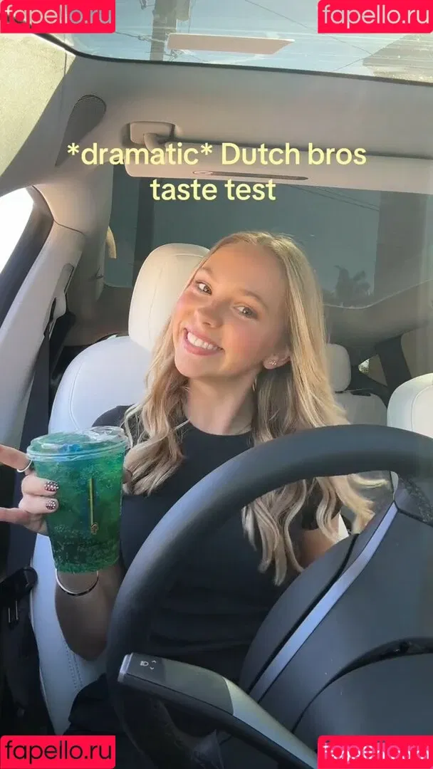 Jordyn Jones / jordynjones Onlyfans Photo Gallery 