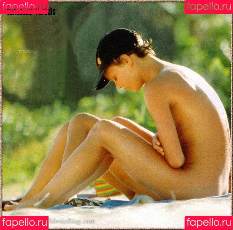 Vanessa Paradis / vanessa.paradis Onlyfans Photo Gallery 