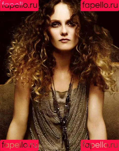 Vanessa Paradis / vanessa.paradis Onlyfans Photo Gallery 